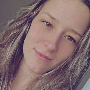 Meet your Posher, Kendra